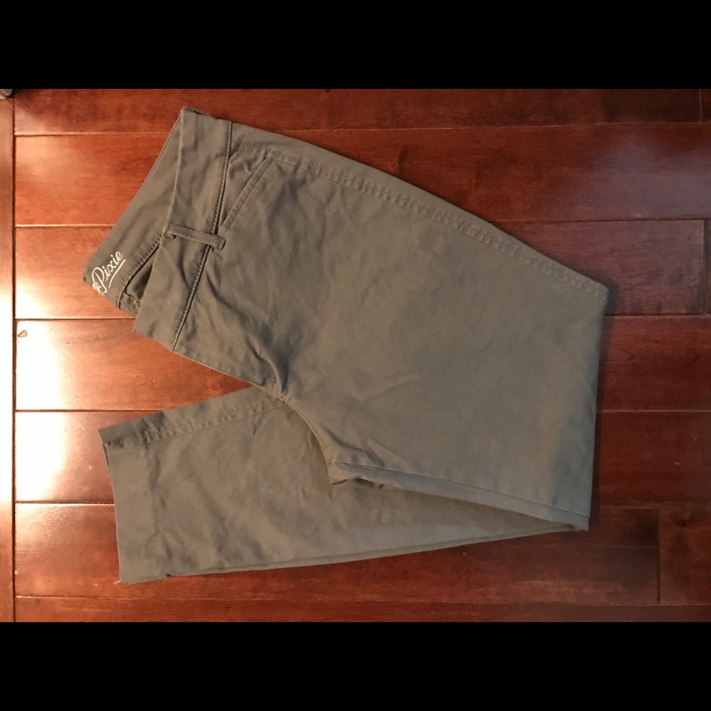 Old Navy “the pixie” - Picture 2 of 6